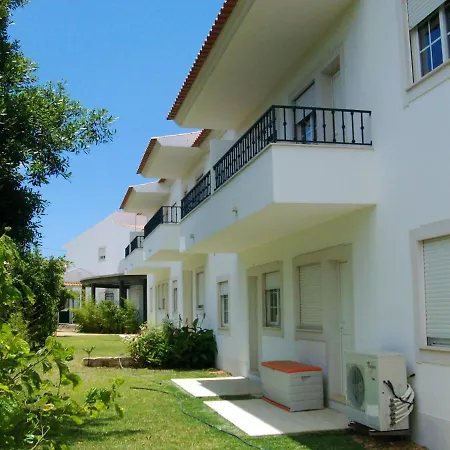 Charming With Shared Pool In - 60 M² * Albufeira