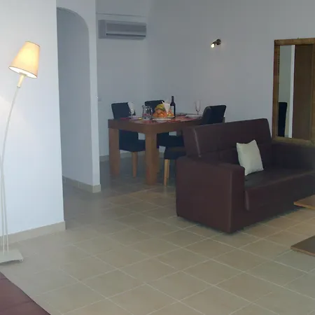Apartman Charming With Shared Pool In - 60 M² *