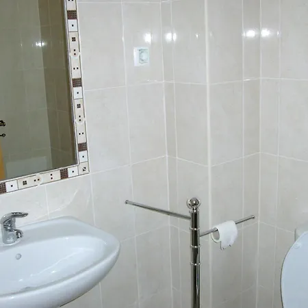 Charming With Shared Pool In - 60 M² Apartman Albufeira