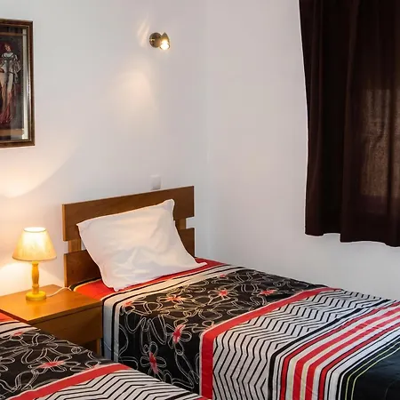 Charming With Shared Pool In - 60 M² * 알부페이라