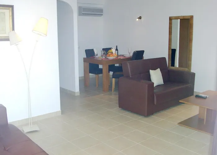 Charming With Shared Pool In - 60 M² *