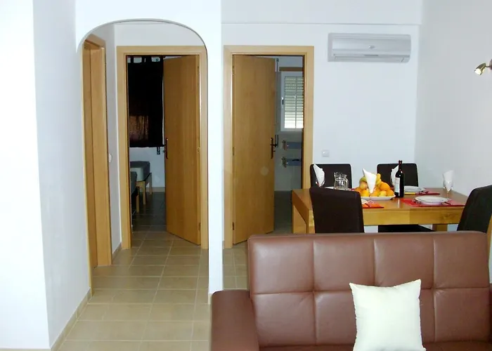 Апартаменты Charming With Shared Pool In - 60 M² Албуфейра